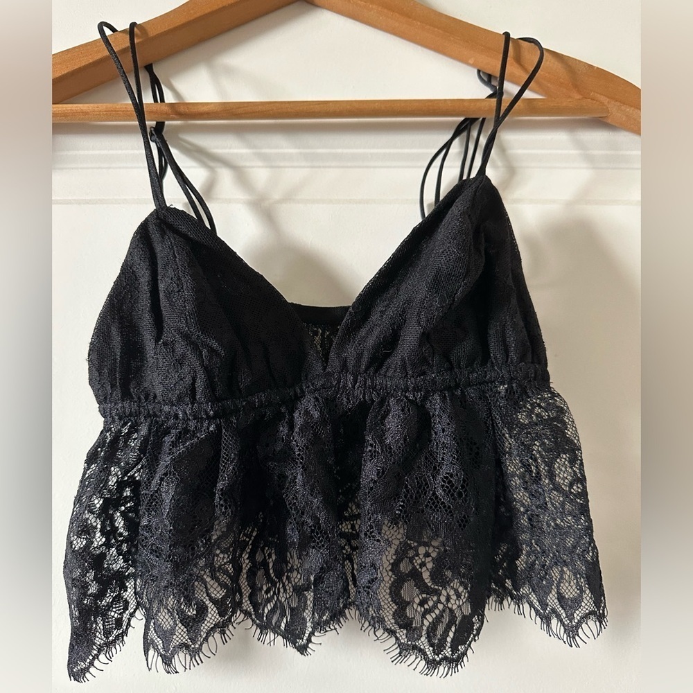Urban Outfitters, Out From Under, Women’s Black Lace Bralette Top. Size S